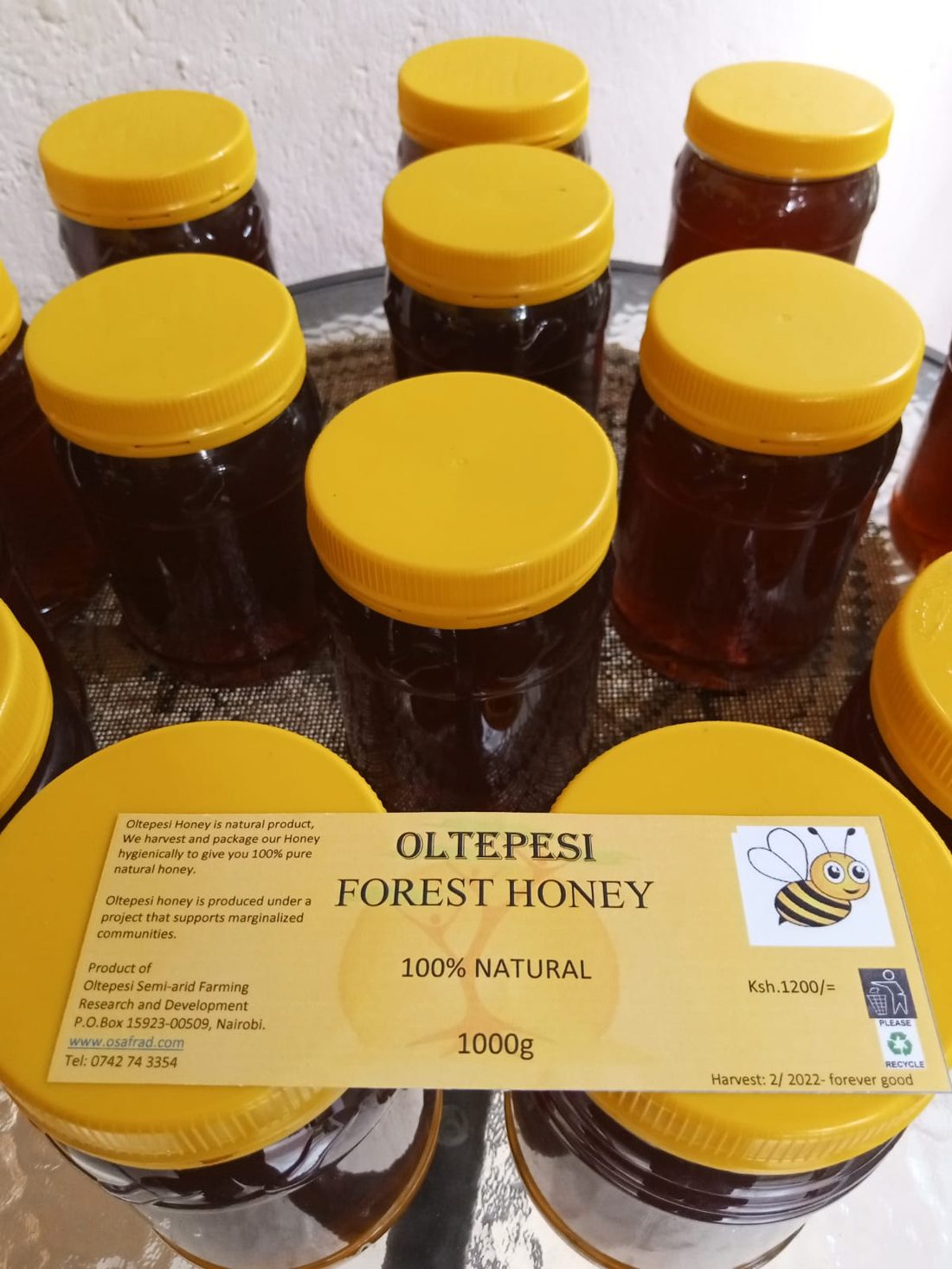 Oltepesi Forest Honey jars
